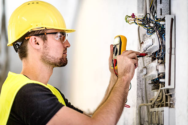 Best Circuit Breaker Installation and Repair  in Chenoweth, OR